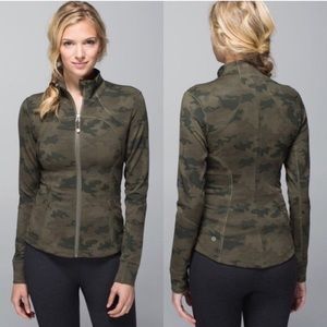 COPY - Lululemon Forme Camouflage Jacket Size 6